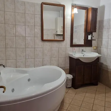 公寓 Casa Mille Baci Con Parcheggio 利沃诺